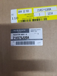 GENUINE NEW NISSAN NAVARA D23 OIL COOLER 21457 5JU0A - Picture 1 of 2