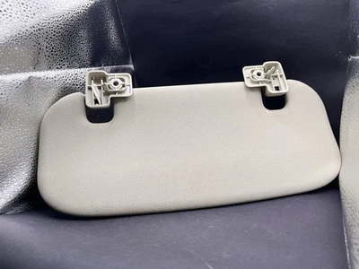 Viseira solar 2007-2013 MINI Cooper R56 driver lateral fabricante de equipamento original LHD #1010567100 BEGE - Imagem 1 de 4