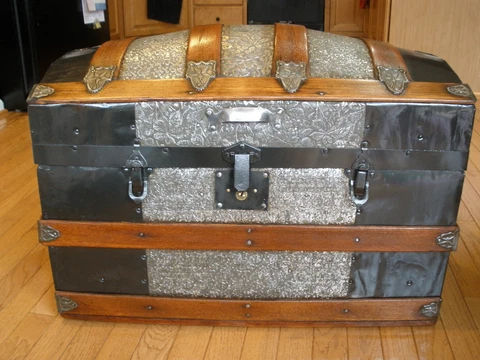 Late 1800s HUMPBACK DOME STEAMER TRUNK - Floral Tin Pattern Cover