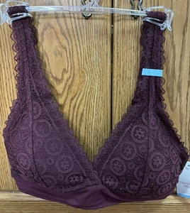Size L Soft Lace Convertible Wine Bralette. Wireless. Removable Cups. - Picture 1 of 3