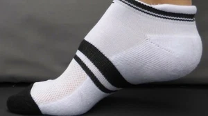 REEBOK Socks 9 -11 / Shoe 4 -10 Women's Low Cut Athletic Sport Crossfit Medium M - Picture 1 of 11