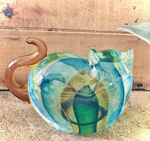 Entzückender grün & blauer "Fette Katze" LG HVY mundgeblasener Kunstglas Briefbeschwerer 6,5" L - Bild 1 von 24