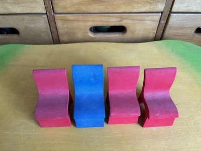 Grimms Casa de Muñecas Muebles de Madera Sillas Paquete Muy Raro Descatalogado Difícil de Encontrar  Foto 1 de 4