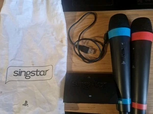Sony PS3 PS4 PlayStation SingStar Microfoni wireless e dongle e borsa - Foto 1 di 3