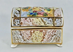 VINTAGE CAPODIMONTE CASKET CHEST TRINKET JEWELLERY STORAGE BOX - Picture 1 of 8