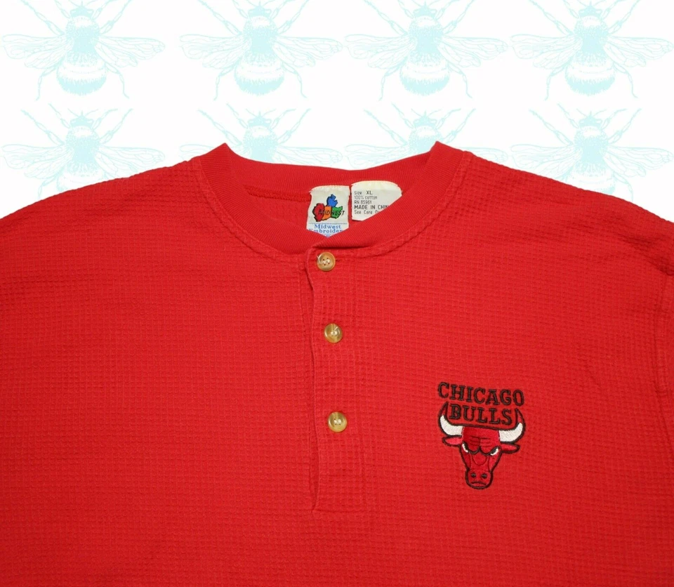 Vintage 1990s Chicago Bulls Men's Size - XL  Button Short Sleeve Waffle T-Shirt - Image 1 of 4
