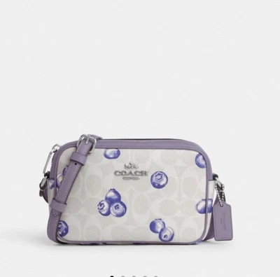 NUEVO CON ETIQUETAS ❤️ Bolso para cámara Coach Mini Jamie en firma con estampado de arándanos CR176 Foto 1 de 4