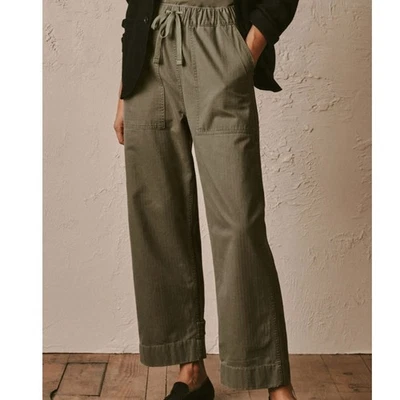 Pantalón Buck Mason para mujer sarga espiga utilitario verde oliva mediano lux Foto 1 de 4