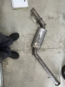 Alfa Romeo 164 1991 resonador medio  - Imagen 1 de 13