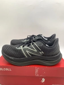 Zapato para correr New Balance FuelCell Propel V4 para hombre, negro/gris puerto talla 10 - Imagen 1 de 16