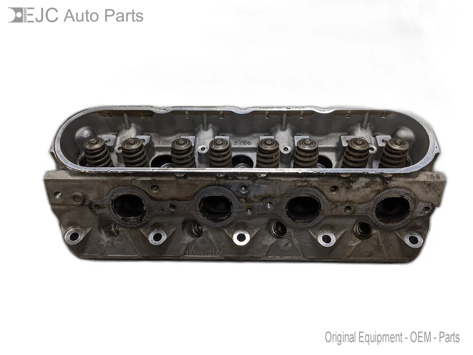 Cylinder Head For 00-06 Chevrolet Suburban 1500  5.3 706 4wd - Image 1 of 4