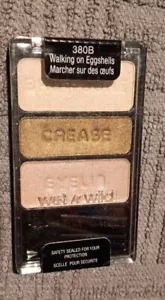Wet N Wild ColorIcon Eyeshadow Trio 380B WALKING ON EGGSHELLS 0.12oz (MK13) - Picture 1 of 2