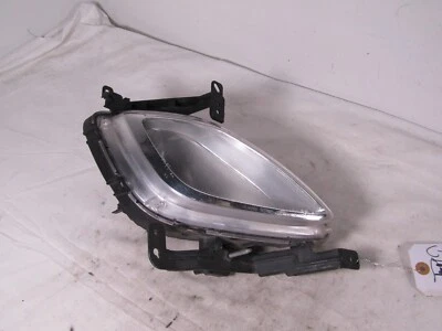 Luz antiniebla lado pasajero Hyundai Elantra 2011-2013 sedán 92202-3X020 Foto 1 de 4