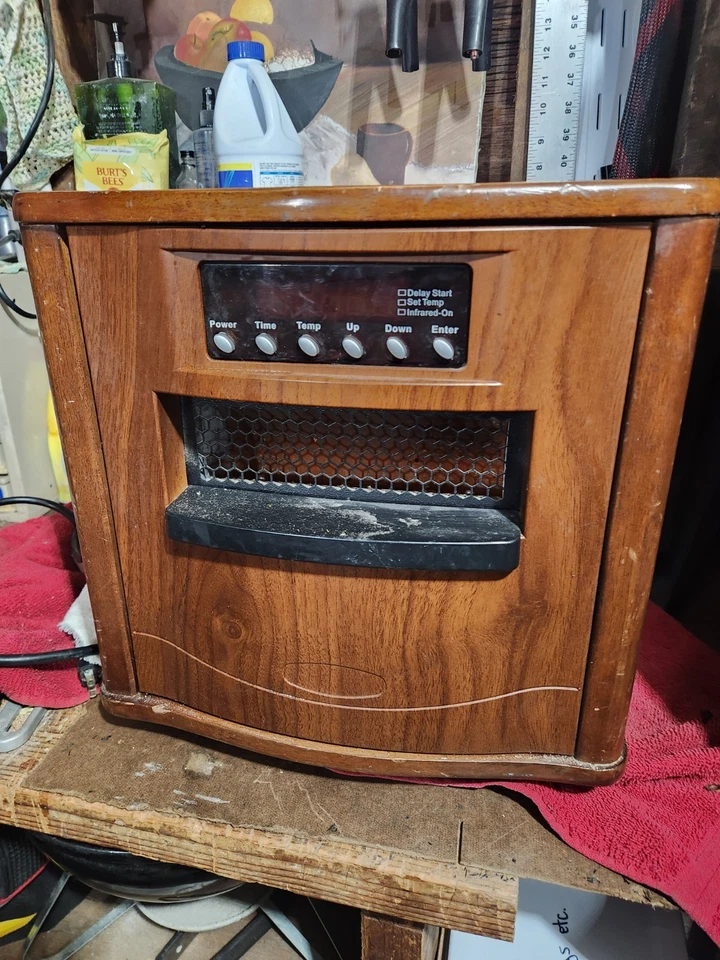 Calentador de gabinete de madera infrarrojo Comfort Zone CZ2032C Deluxe Foto 1 de 4