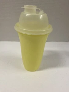 Vintage Yellow Tupperware Shaker 844-3 & Pour Lid - Picture 1 of 12