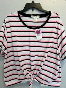 YOUNG GIRLS CASUAL BLOUSE, YOUTH IN REVOLT, IN WHITE WITH BLACK & PINK, SIZE XXL - Picture 1 of 3