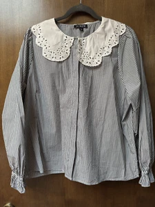 $98 J.Crew poplin navy striped shirt with cutwork lace collar size XL - Picture 1 of 10