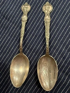 2 Spoons Seattle Mt. Rainier Washington Lumberjack Sterling Mayer Antique (S492) - Picture 1 of 22