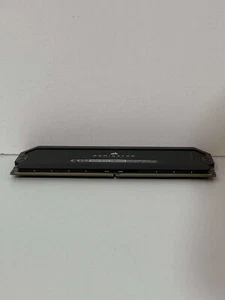 Corsair DOMINATOR PLATINUM RGB 16GB (1x16GB) PC5-41600 (DDR5-5200) CL40 DIMM... - Picture 1 of 3