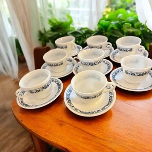 8 Vintage Corelle Corning Old Town Blau Zwiebelmuster Kaffeetassen Teetassen und Untertassen - Bild 1 von 2