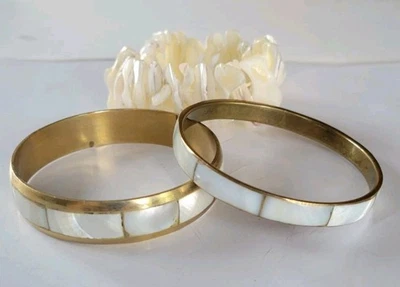 3 Mother of Pearl 贝壳手链 2 镶嵌拖把黄铜手镯和弹力拖把海洋 — 第 1/4 张图片