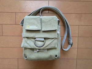 NATIONAL GEOGRAPHIC Bolso de Hombro Colección Earth Explore 3.2L Impermeable - Imagen 1 de 5