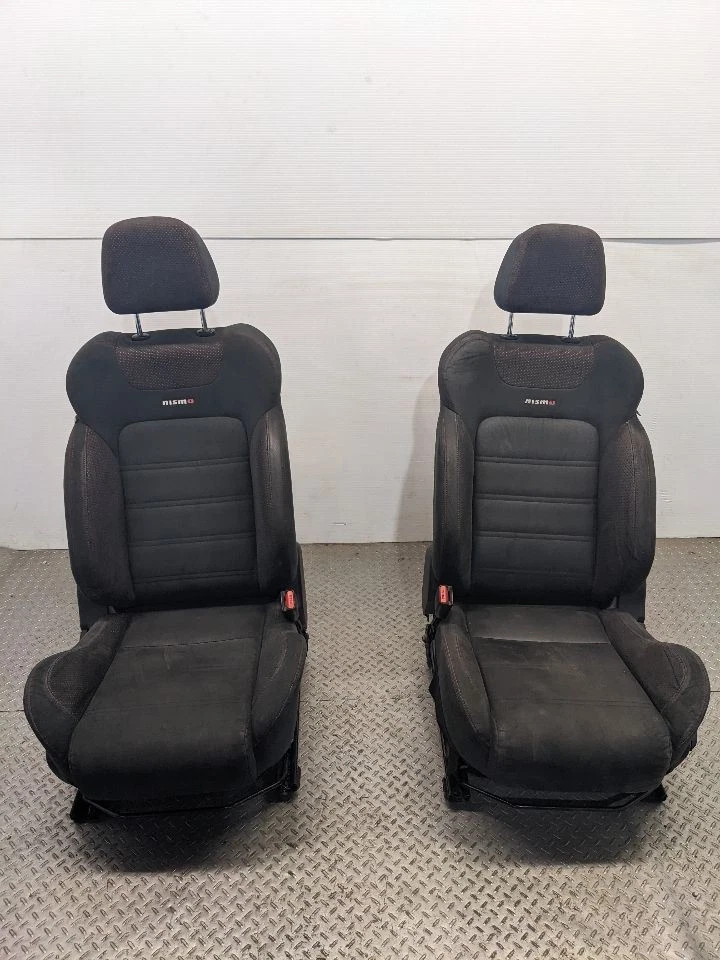 Juego Asiento Delantero Conductor Pasajero Cuero Manual Nismo 16-17 JUKE 1167786 Foto 1 de 4