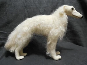 Filzender Hund Welpe Windhund Tier Handarbeit Stofftier Merinowolle - Bild 1 von 7