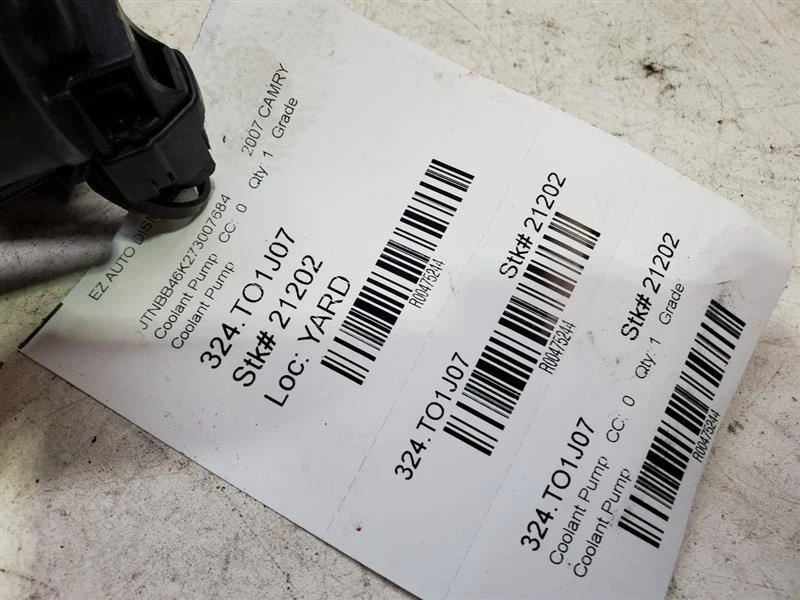 Toyota Camry 2007-2011, bomba de refrigerante, número de pieza: 87200-33010 Foto 1 de 4