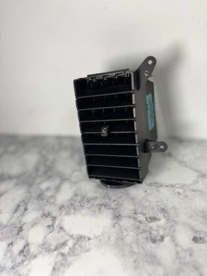 Dodge Grand Caravan 2008-2010 tablero central izquierdo aire acondicionado ventilación OEM. 05028729AA Foto 1 de 4