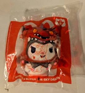 NEU 2024 McDonalds Yu-Gi-Oh! x Hello Kitty #6 Kuromi x Slifer Der Himmelsdrache Spielzeug - Bild 1 von 2
