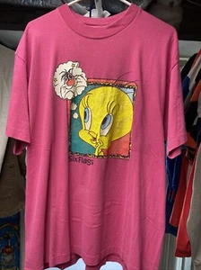 Vintage 90s Tweety Bird Sylvester T Shirt Six Flags Men's LXL - Picture 1 of 5