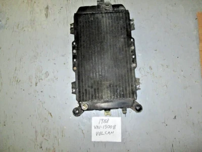 Radiador Kawasaki Vulcan 88 VN1500B, 39060-1077 Foto 1 de 4