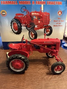 Franklin Mint Precision FARMALL Model A Farm Tractor 1:12 Scale with Box - Picture 1 of 5