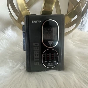 Walkman stereo personale Sanyo M GP25 ottime condizioni testato e funzionante perfetto - Foto 1 di 3