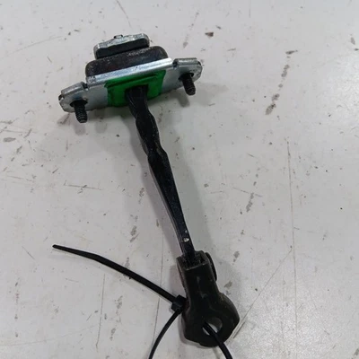 Tapón de bisagra delantera pasajero derecho control puerta Kia Optima 2018 2017 2016 Foto 1 de 4