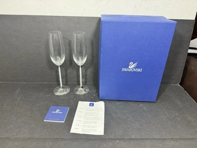 Flautas tostadas de cristal de Swarovski con cristales en ambos tallos 10"" (94) Foto 1 de 4