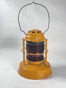 Lanterna lampada ferrovia orologio notturno DIETZ vintage anni 50 con globo vetro rosso Fresnel - Foto 1 di 9