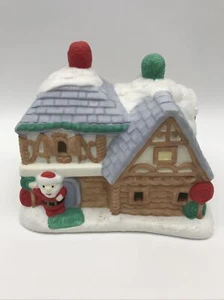 Vintage 1994 AVON SANTA TOWN SANTA's LIGHTED PORCELAIN HOUSE Christmas - Picture 1 of 8