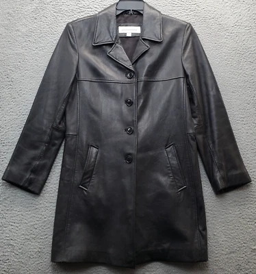 Abrigos Liz Claiborne Mujer Medianos Negros Cuero Suave Bolsillos Pico Solapa Abotonable Foto 1 de 4