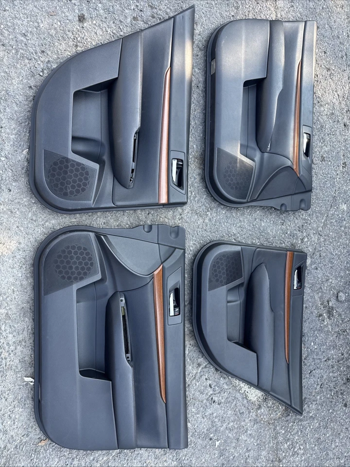 2010-2014 Subaru Outback painel interno dianteiro traseiro porta conjunto OEM - Imagem 1 de 4