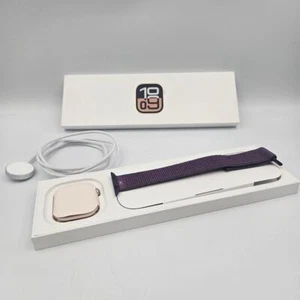 Apple Watch Series 10 GPS + Cell Rose Gold 42mm MWX93LW/A w/ Plum Sport Loop GPS - Zdjęcie 1 z 6