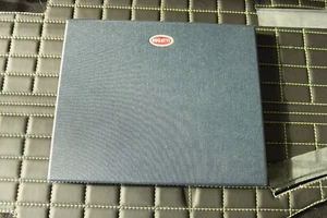 VIP Hardcover Prospekt/brochure Buch Bugatti Marke Mythos Renaissance Owners Box - Picture 1 of 13