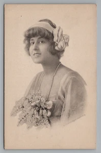 Lápiz postal retrato de hermosa dama artista Schlesinger Bros. NY de colección - Imagen 1 de 2