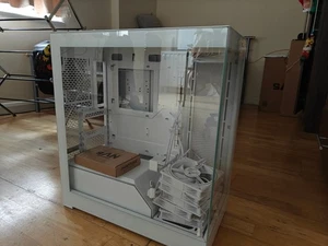 Fans + Phanteks NV5 E-ATX Mid-Tower Showcase PC Case White - Afbeelding 1 van 5