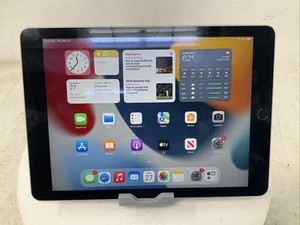 Apple iPad Air 2 MGL12LL/A 9.7" 16GB Wi-Fi Only Silver Used Tested Factory Reset - Picture 1 of 14