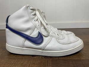 white nike vandal