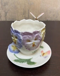 2001 YH Butterfly Floral Tea Cup and Saucer - Picture 1 of 7
