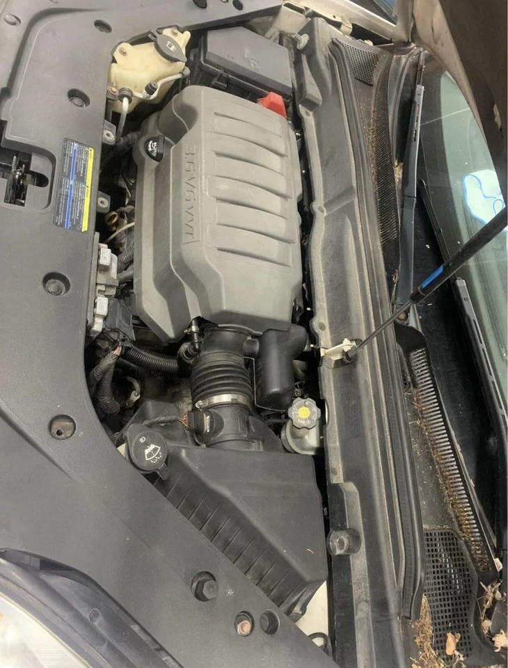 Motor de coche Foto 1 de 1