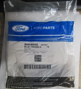 OEM Ford  Spare tire Lock Assembly   ML3Z-1543262-A  F-series Trucks 2023-26 NEW - Foto 1 di 4